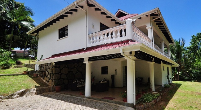 COMBO 8 NIGHTS MAHE/LA DIGUE/PRASLIN - GUEST HOUSE - Seychelles