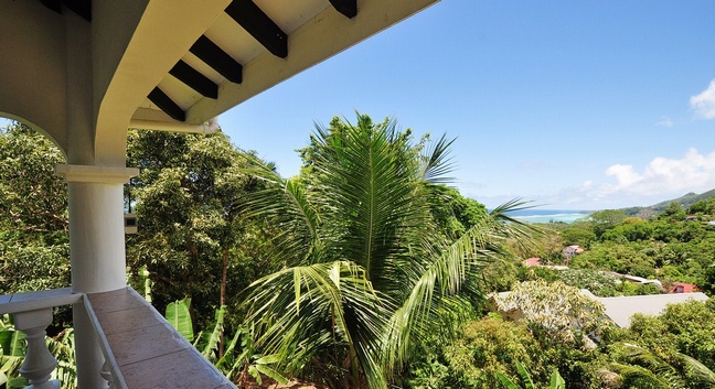 COMBO 8 NIGHTS MAHE/LA DIGUE/PRASLIN - GUEST HOUSE - Seychelles