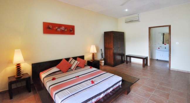 COMBO 8 NIGHTS MAHE/LA DIGUE/PRASLIN - GUEST HOUSE - Seychelles